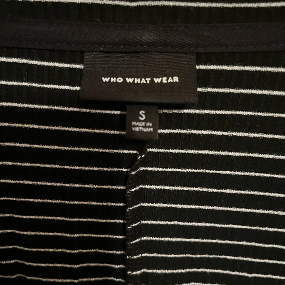 WHO WHAT WEAR~ BLACK STRIPED CARDIGAN ~ SM - Picture 3 of 6